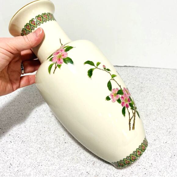 Shibata Japan ceramic porcelain vase bird on cherry blossom branch Asian motif - Picture 7 of 11